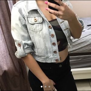 CROPPED DENIM JACKET